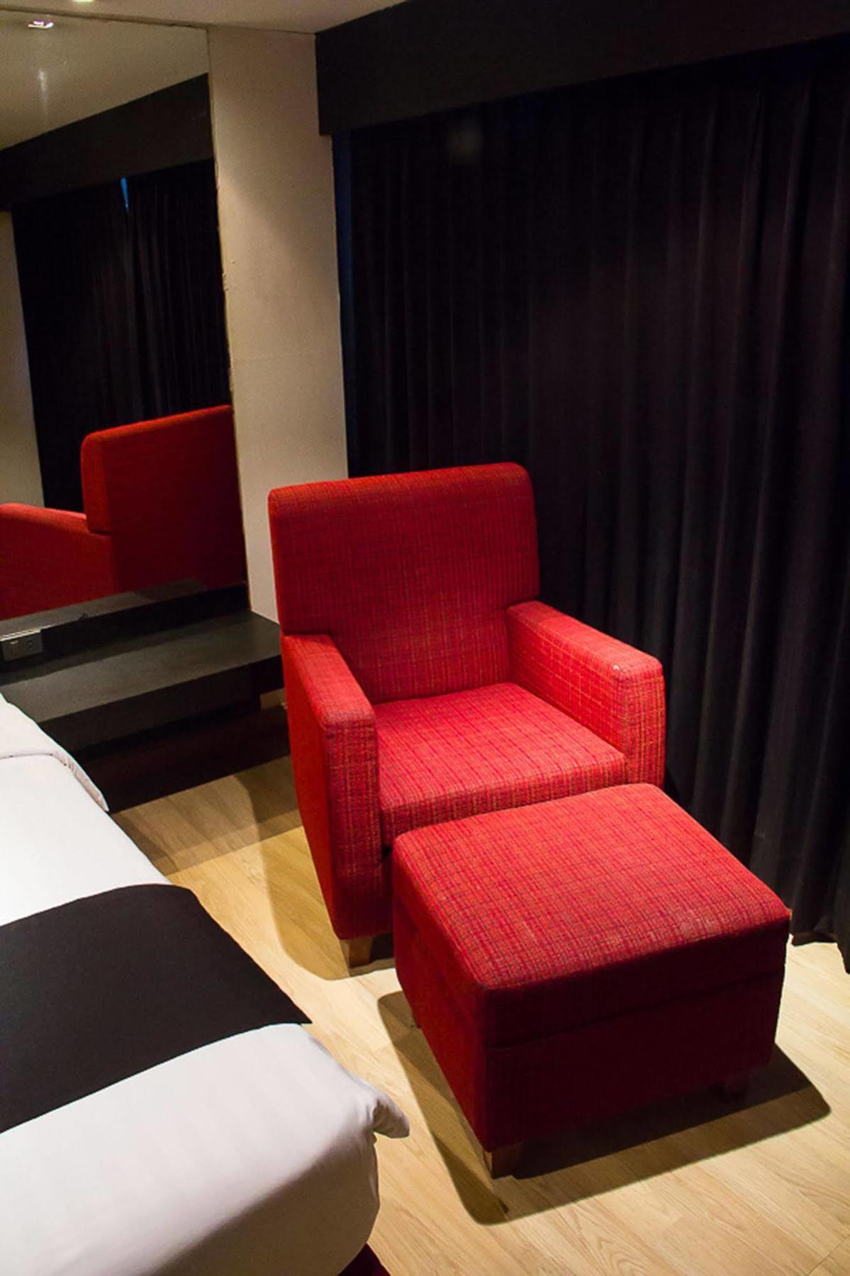 Grand Inn Hotel Bangkok Kültér fotó